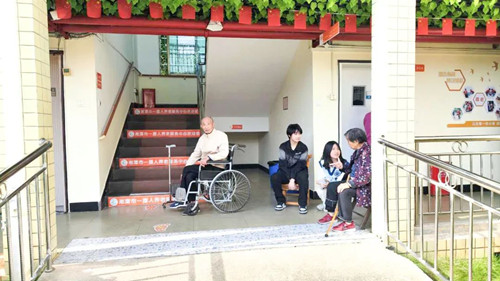 铁航敬老院活动3